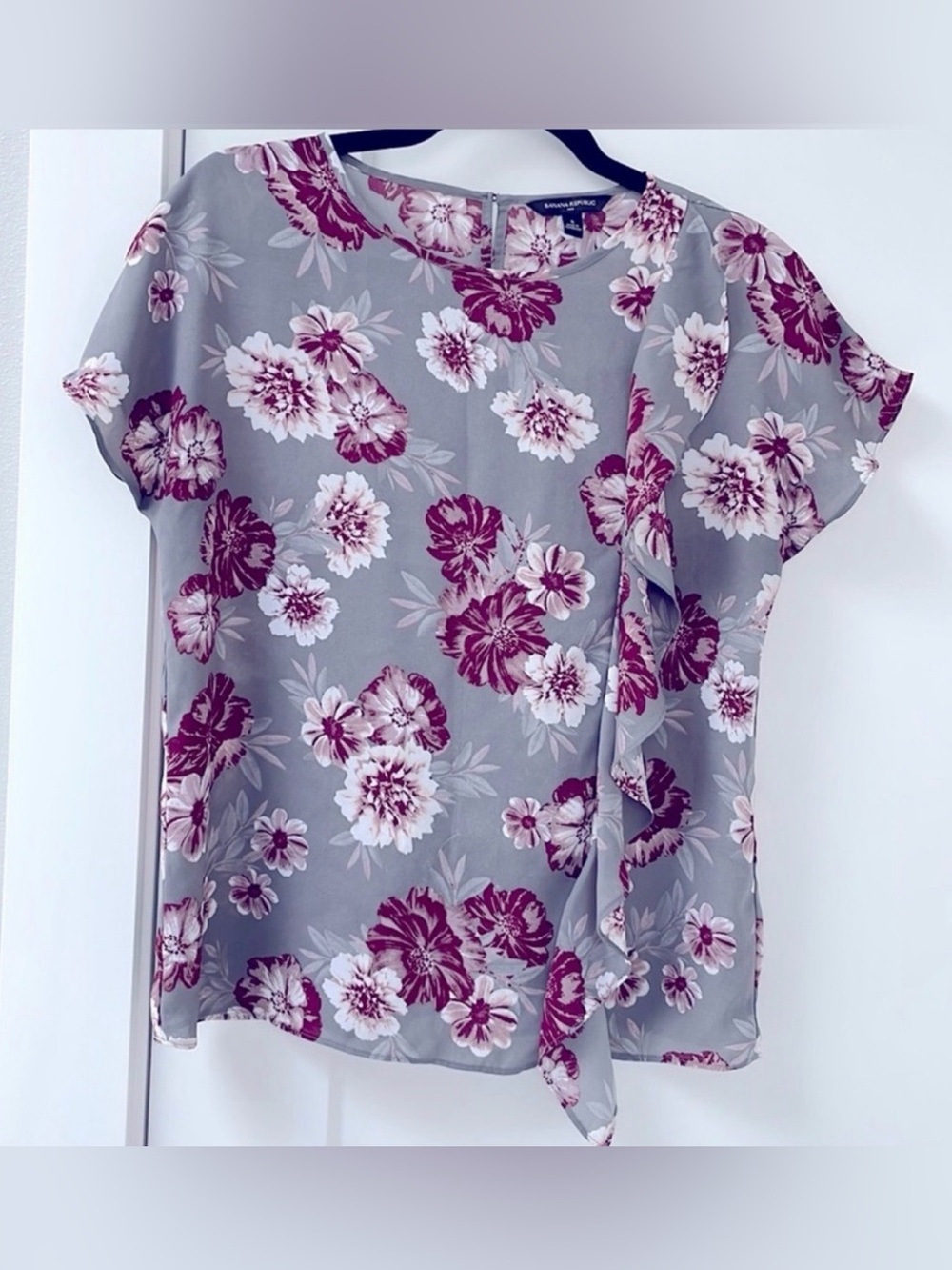 Banana Republic Floral Ruffle Blouse Size XS
